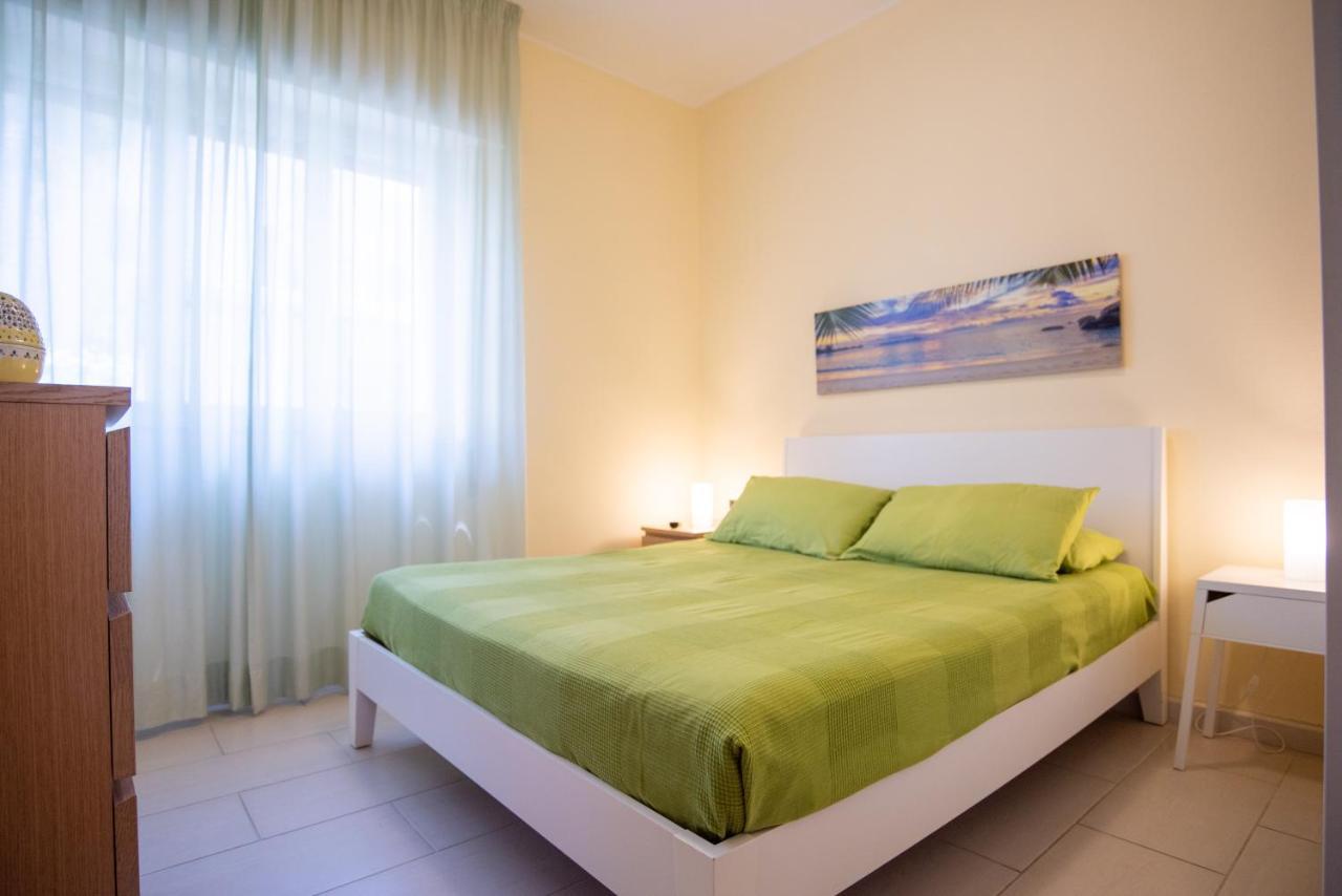 Blu Sun Apartment In Complesso Riva Del Sole Джовінаццо Екстер'єр фото