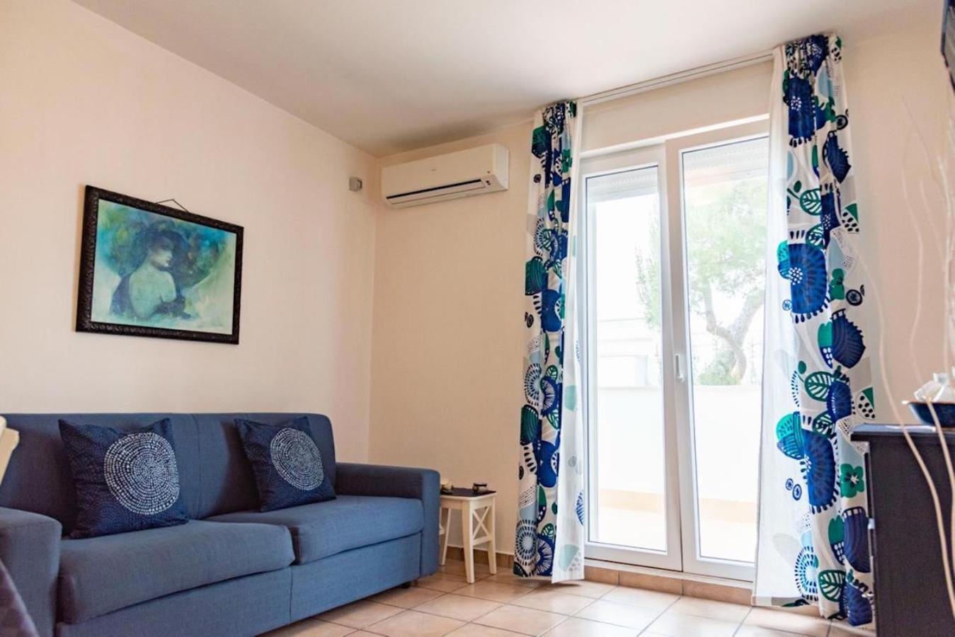 Blu Sun Apartment In Complesso Riva Del Sole Джовінаццо Екстер'єр фото